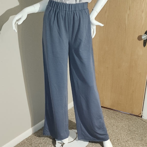 Elegant Slate Blue Wide-Leg Trousers - Picture 2 of 8